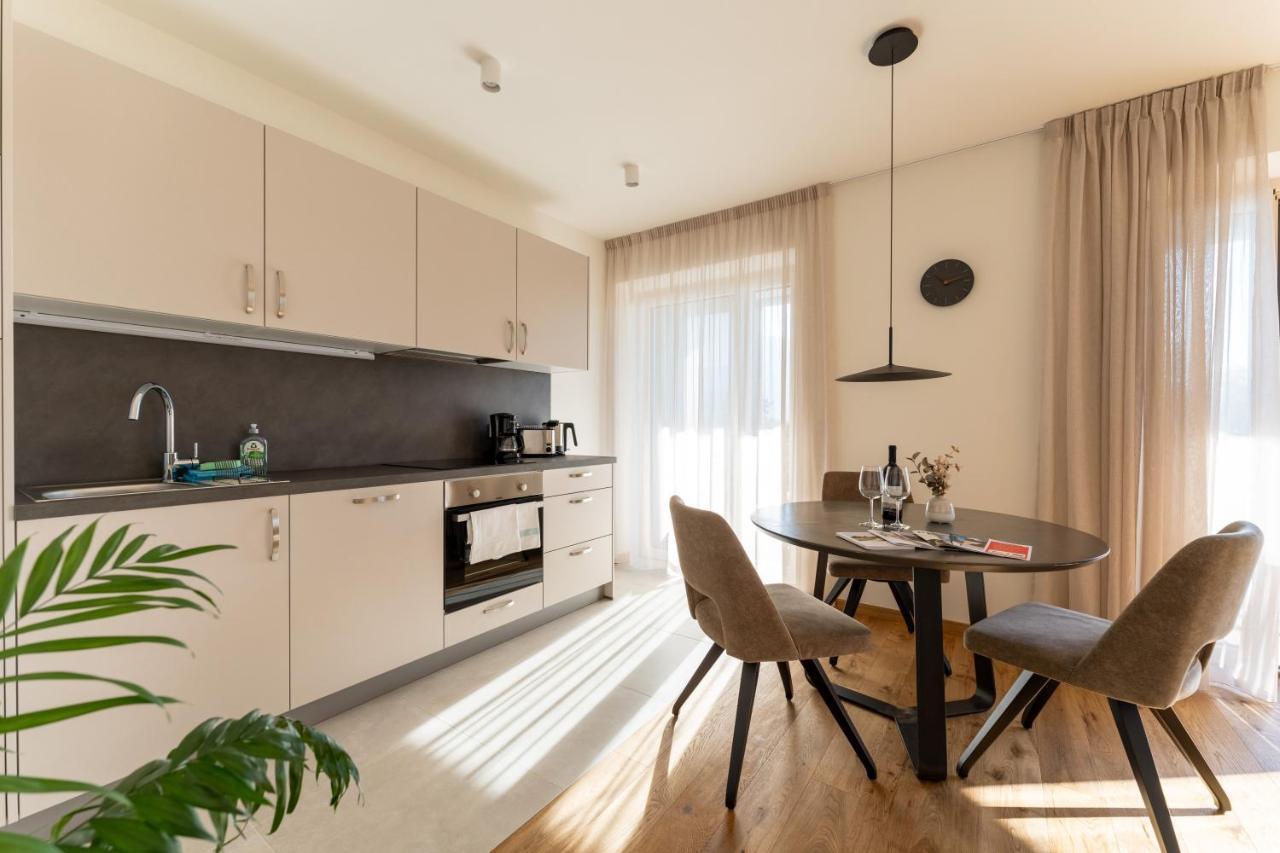 Apartments Villa Julia Lana Luaran gambar