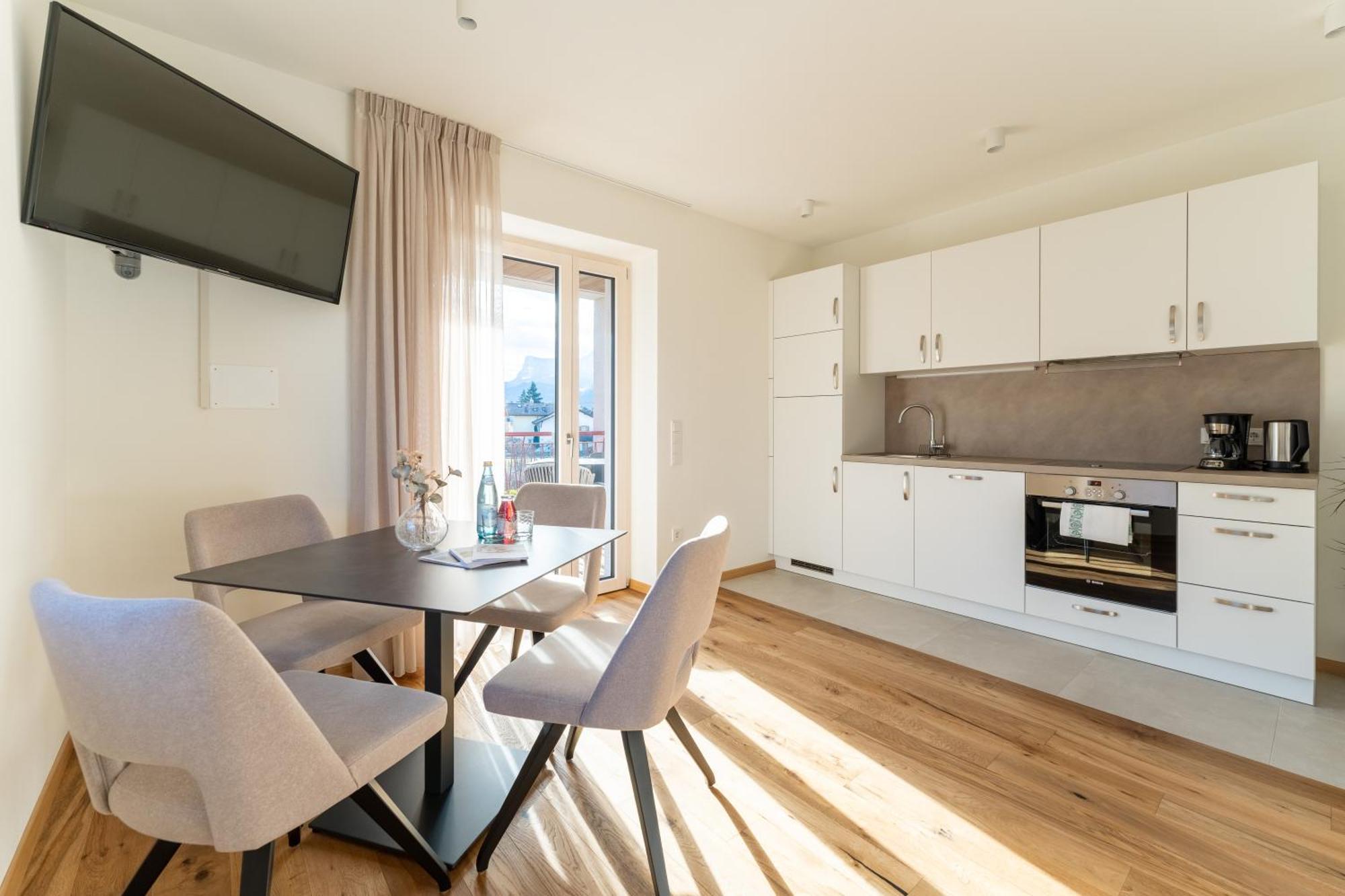 Apartments Villa Julia Lana Luaran gambar